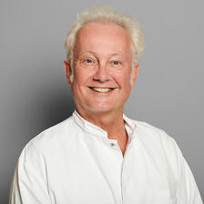 Dr. med. Sebastian J. Jung